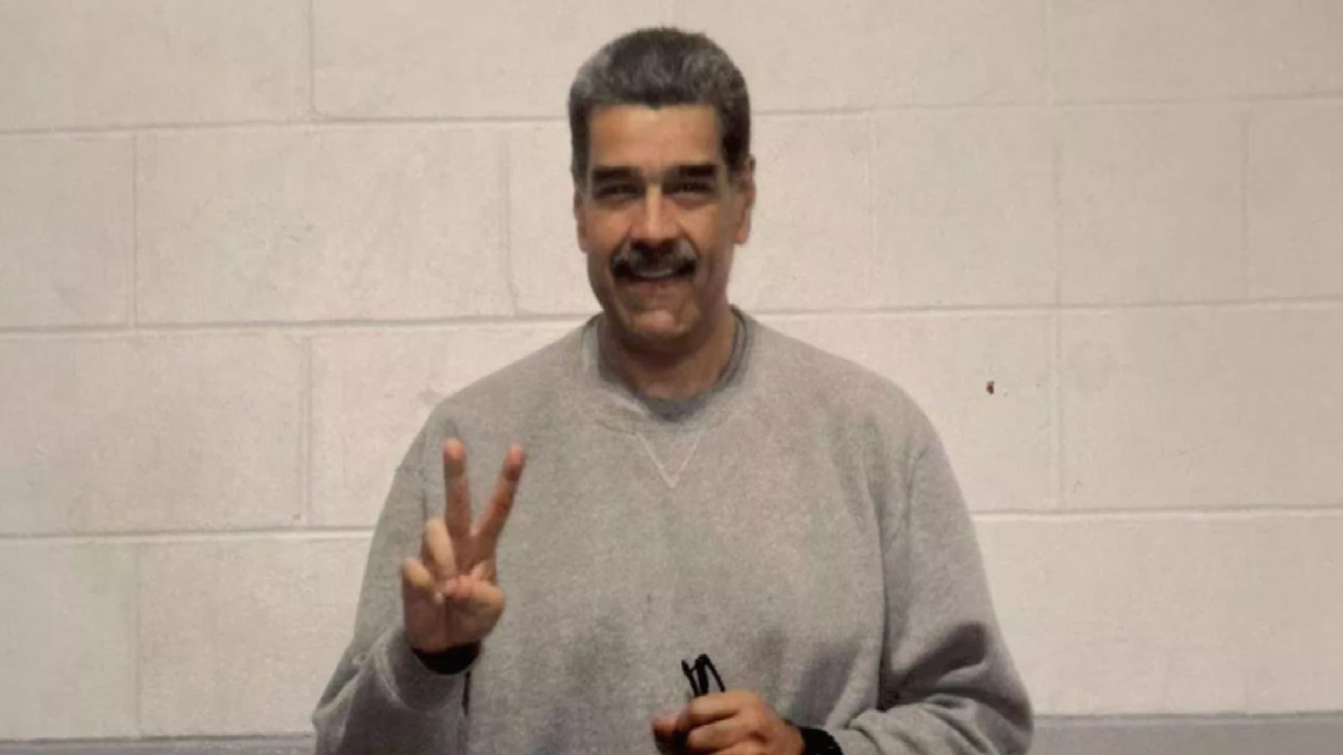 Maduro, tutulduğu cezaevinden torunlarına fotoğraf gönderdi