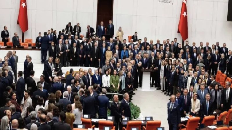 Murat Yetkin: Çerçeve yasa oylamasıyla Anayasa’yı Meclis’te değiştirme ihtimali doğdu, işte dört senaryo…
