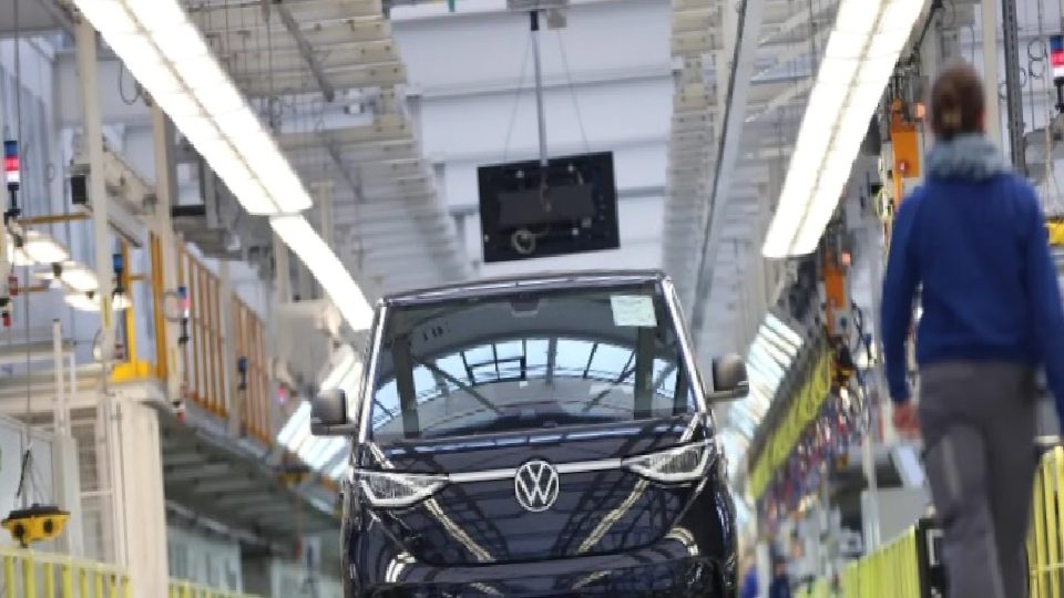 Porsche yöneticisinden Volkswagen’e maliyetleri hızla düşürme çağrısı