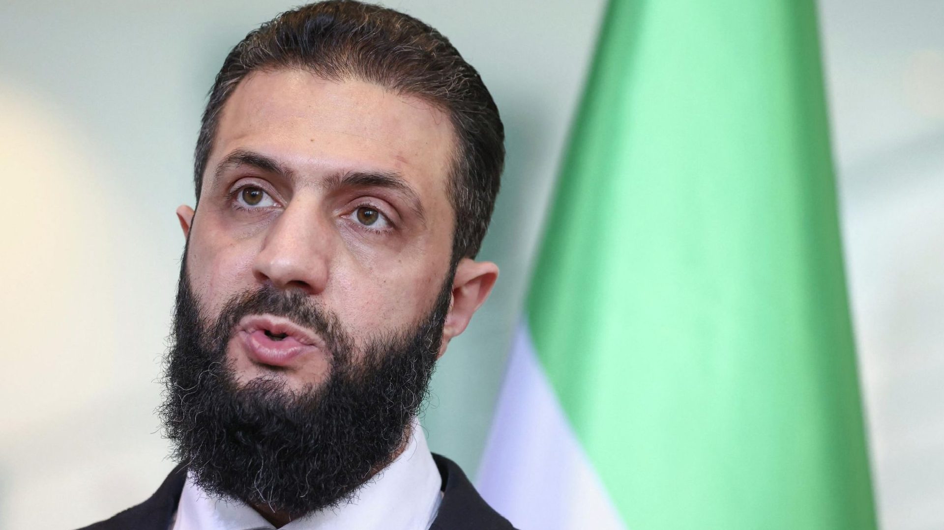 Şara: Suriye yeniden imar ve kalkınma yoluna çıktı
