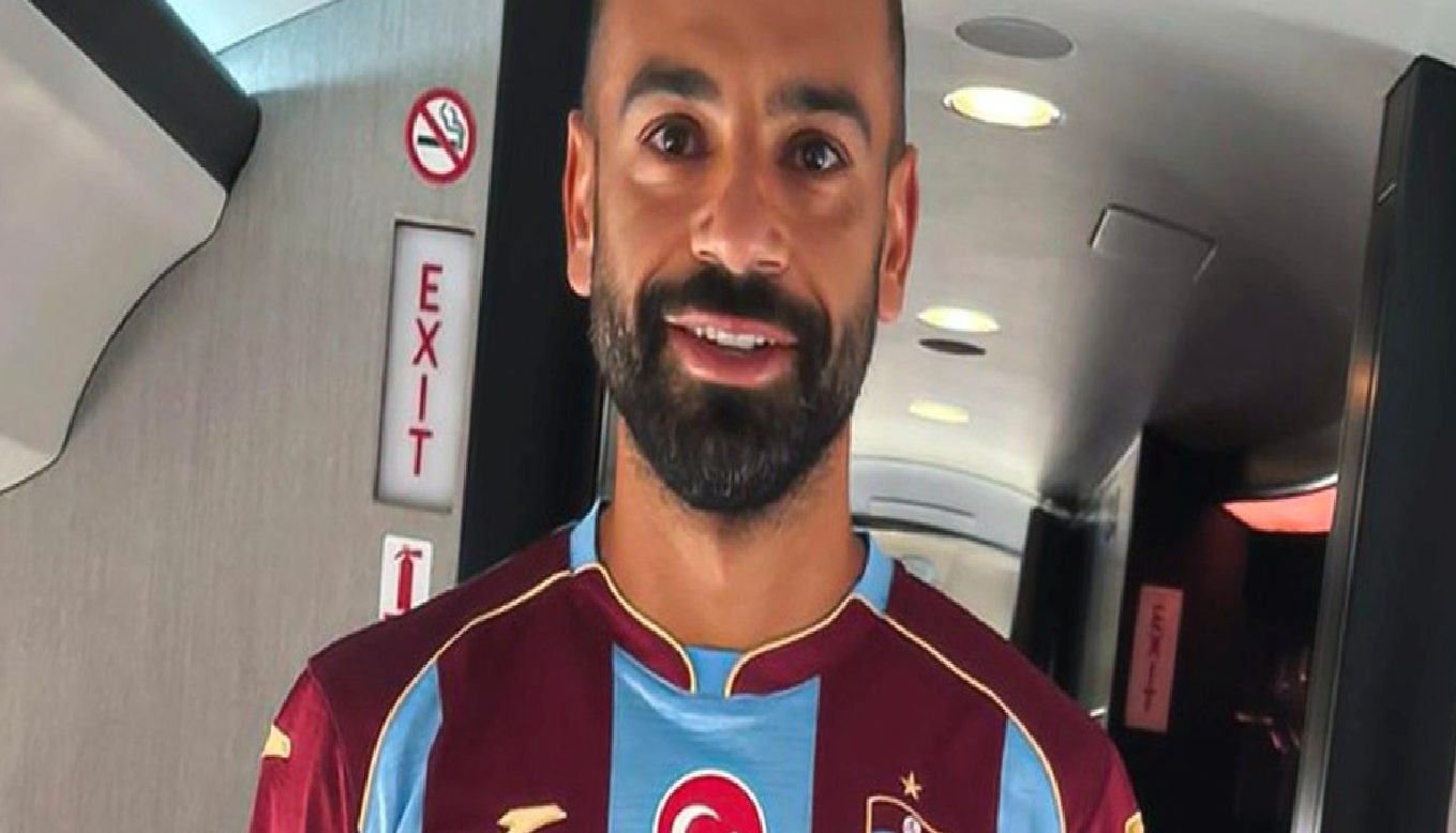 SON DAKİKA! Mohamed Salah, Trabzonspor formasını giydi, taraftara mesaj yolladı