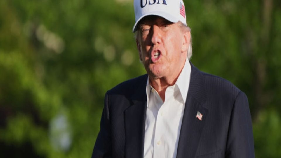 Trump’ın görev onayı rekor düşük seviyede