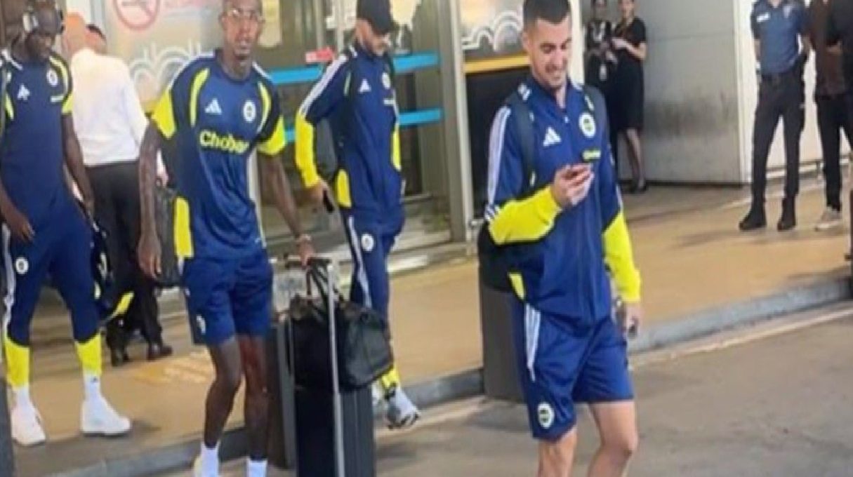 UEFA Şampiyonlar Ligi’nde lig aşamasına yükselen Fenerbahçe yurda döndü