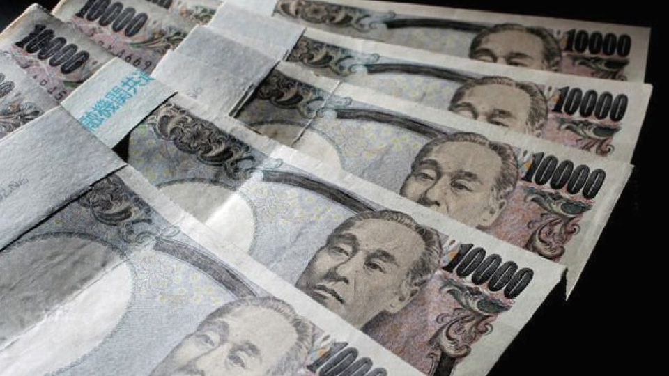 Yen müdahale kazançlarının yarısını kaybetti
