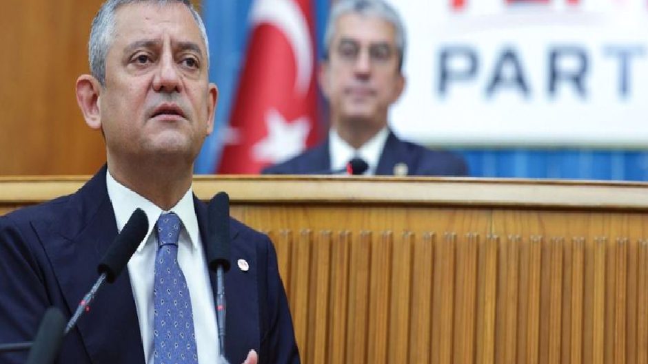 Yeni Parti çerçeve yasa oylamasında neden bölündü?
