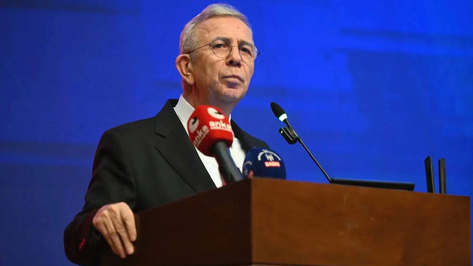 Abdulkadir Selvi: Kulislerde “Yavaş toto” oynanıyor, 2026 dolmadan CHP’den istifa eder mi diye hesap yapılıyor