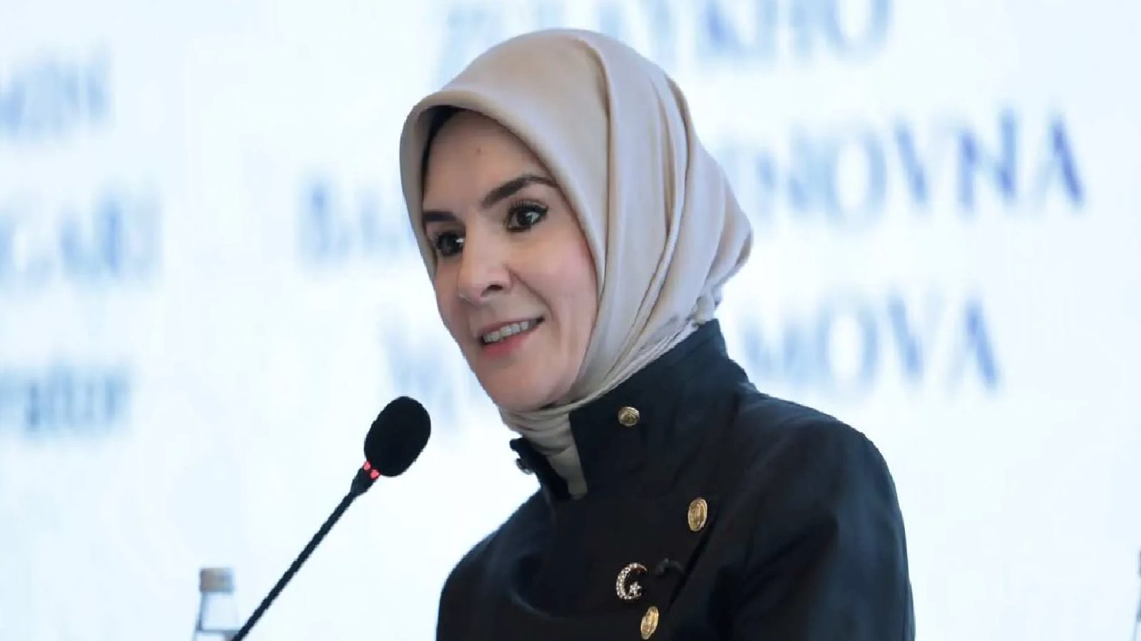 Bakan Göktaş: Ailelerin, çocukların dijital kullanımıyla baş edemeyip devlet koruması talep ettiği durumlarla karşılaşabiliyoruz!
