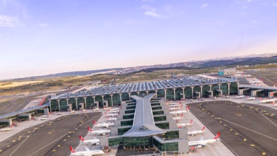 İstanbul Havalimanı’nda 4. ana pist açıldı