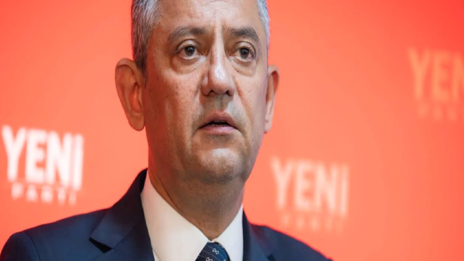 Özgür Özel: Melih Gökçek müebbet hapis almadan hiçbir belediye başkanı bir gün bile hapis yatmamalı!