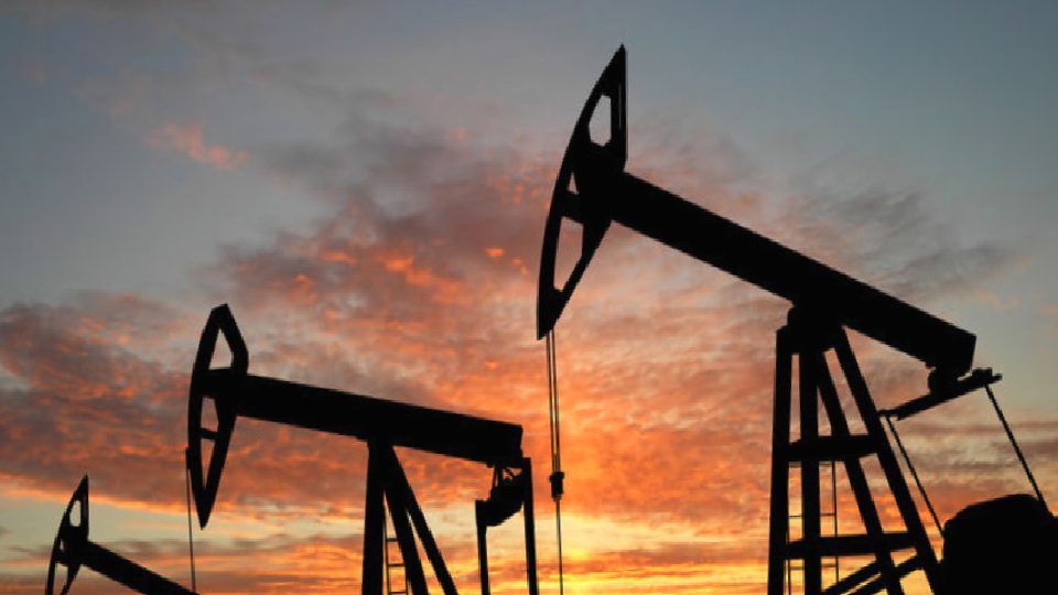 Petrol saldırılar ve arz endişeleriyle sert yükseldi