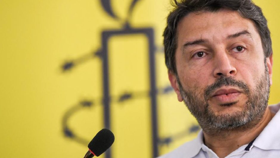 Taner Kılıç ve Pırıl Erçoban’a insan hakları ödülü