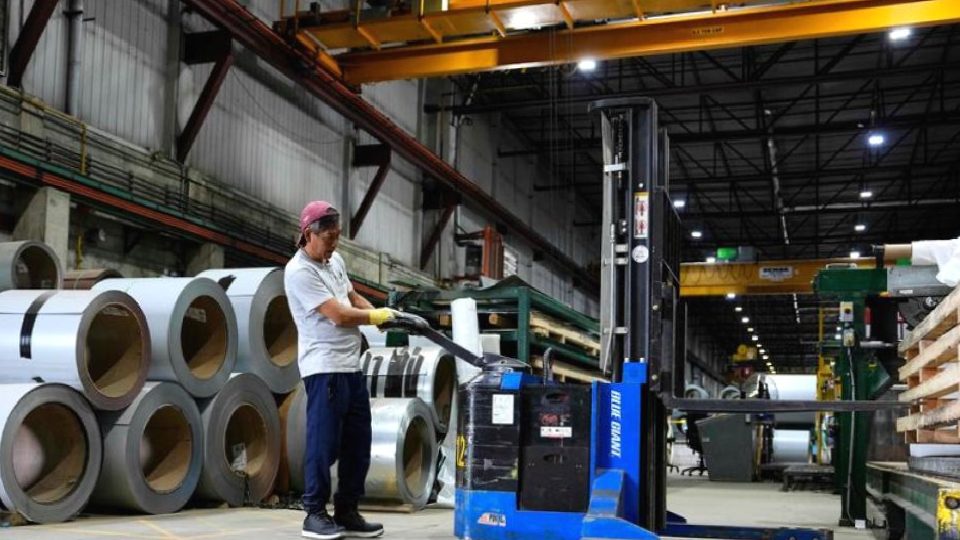 ABD’de fabrika siparişleri hafif arttı