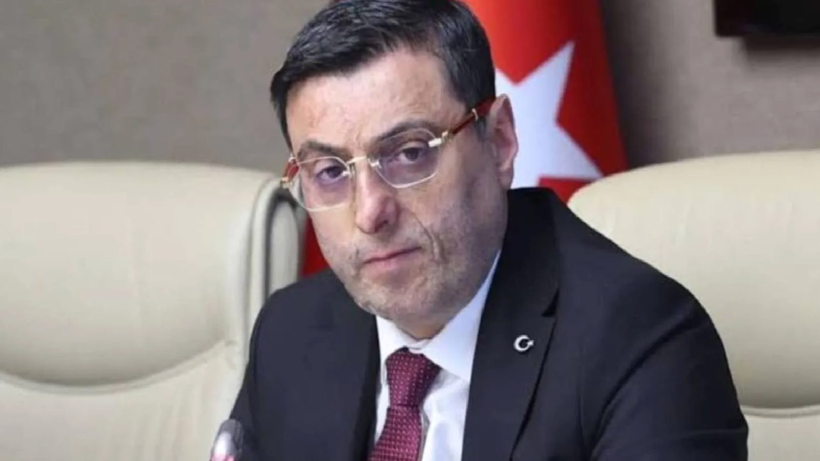 AKP’li Bayram’dan partisine yeni eleştiriler: Reis partiyi kapatsa daha çok oy alır, toplumda infial var, korkudan konuşamıyorlar!