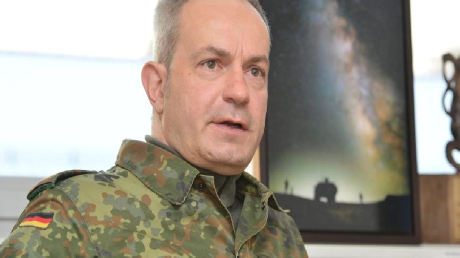 Alman istihbaratçının iletişim bilgileri internete sızdı