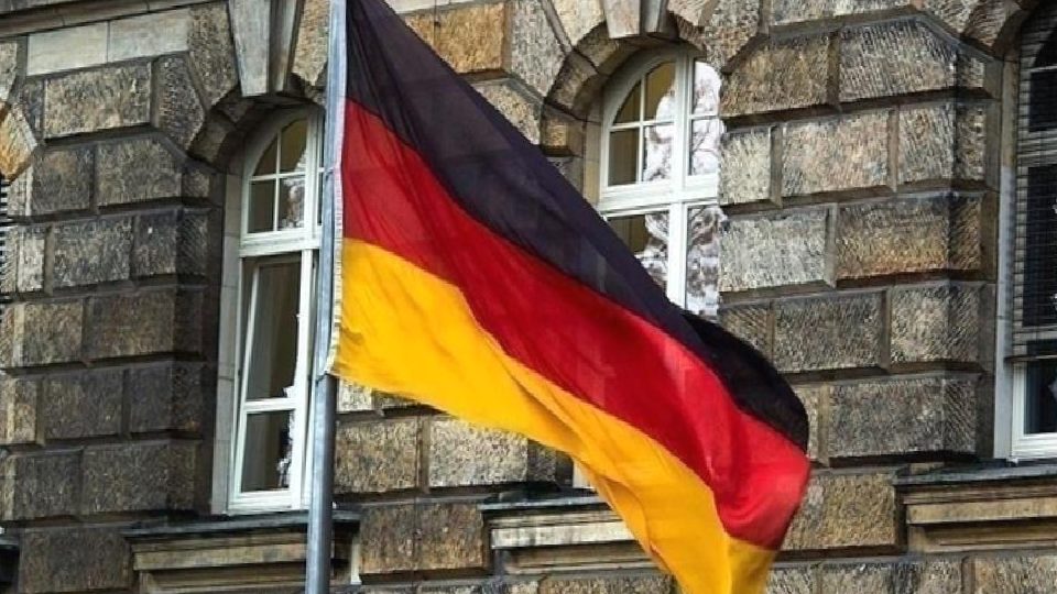 Almanya sanayi üretiminde 17 ayın en büyük artışı