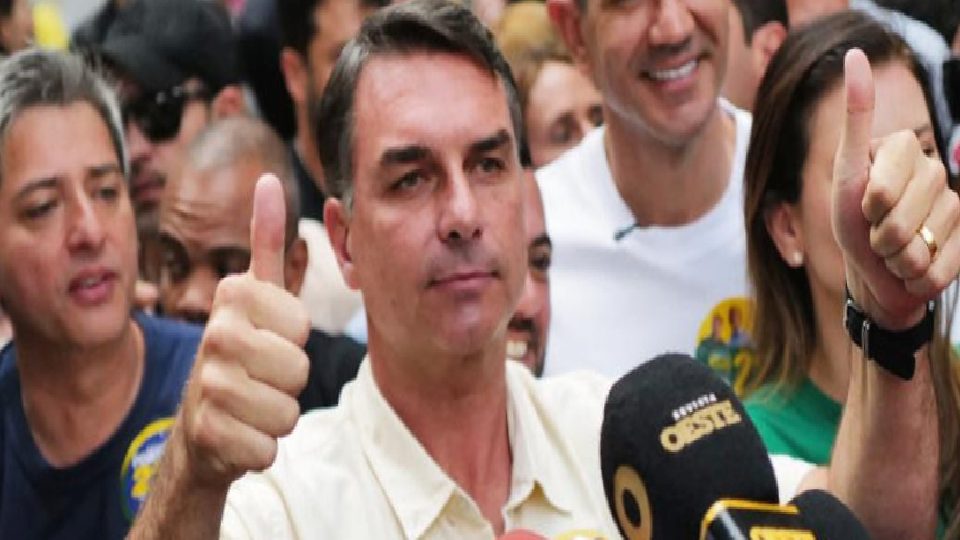 Bolsonaro, Brezilya seçimlerinde Lula’nın önüne geçti