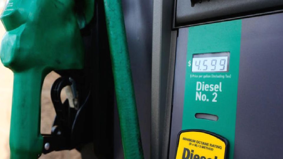 G7 piyasaya 100 milyon varil dizel ve petrol sürecek