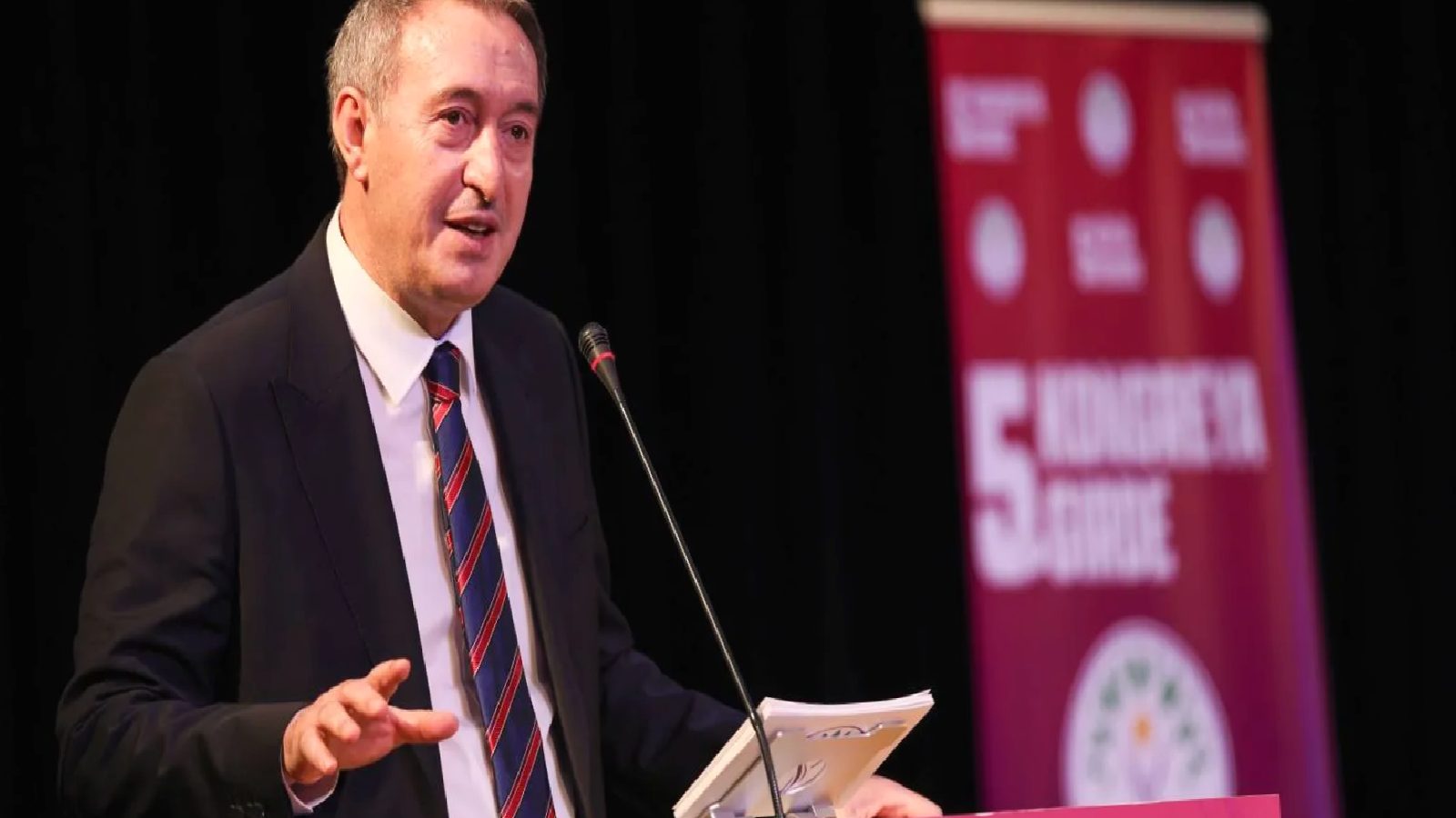 Tuncer Bakırhan’dan çerçeve yasa için “güvence” uyarısı: Teknik hazırlık siyasi ertelemeye dönüşürse süreç aşınır; Demirtaş’ın eleştirilerine ‘süreç karşıtı’ demek haksızlık